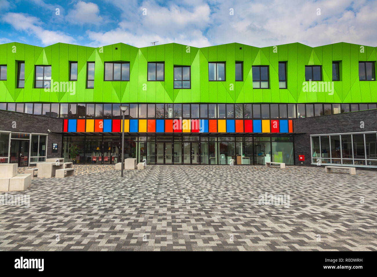 Futuristico moderna struttura educativa nei Paesi Bassi in Europa Foto Stock