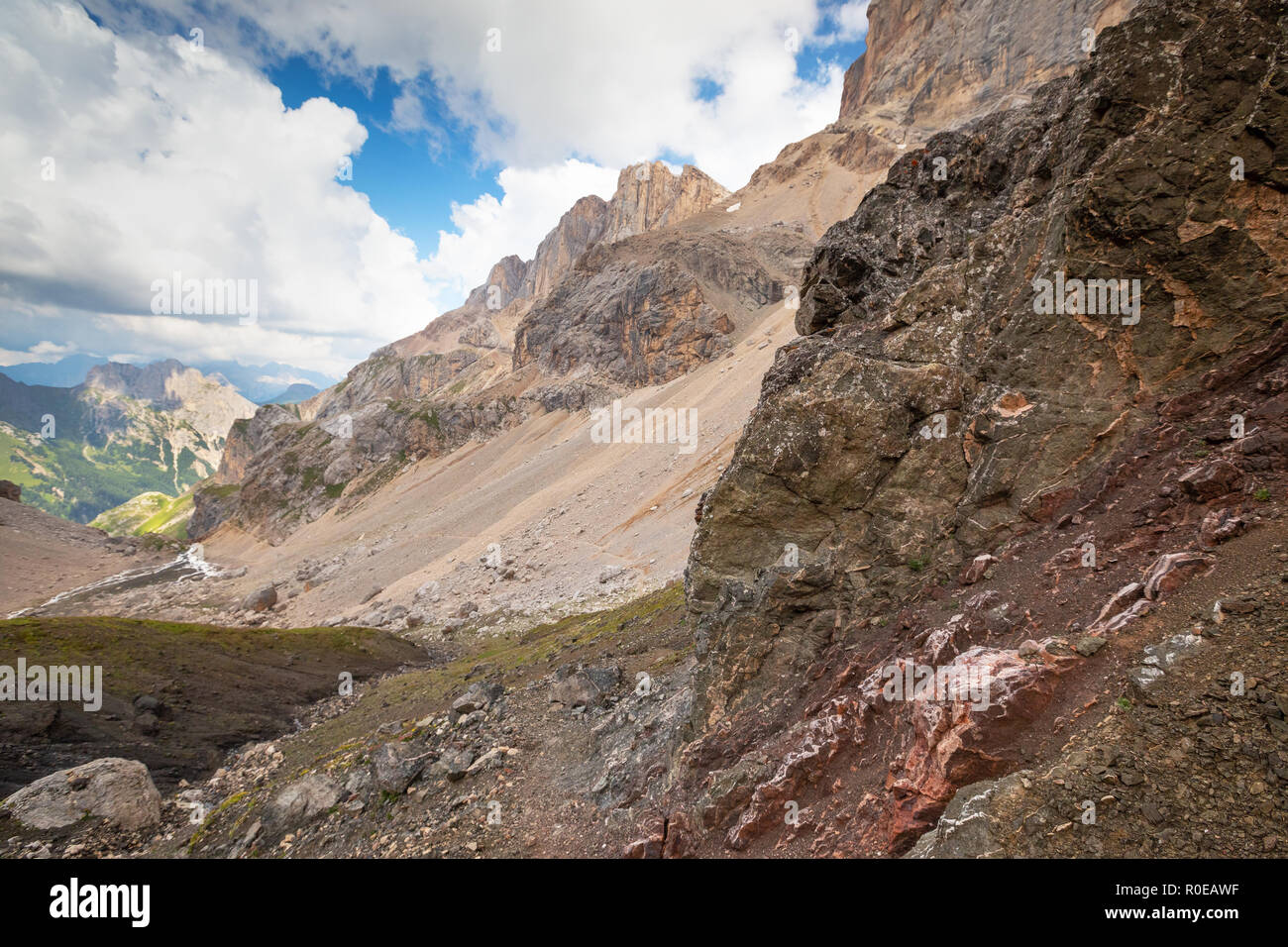 Caratteristiche geologiche. Rocce magmatiche. Passo Ombretta. Le Dolomiti. Foto Stock