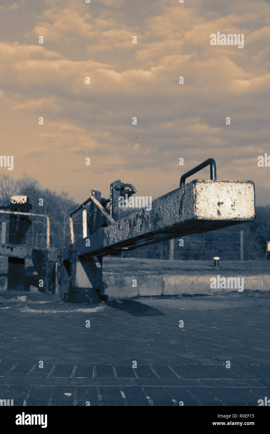 Canal bloccare il portellone su Shropshire Union Canal con tonificazione del colore Foto Stock