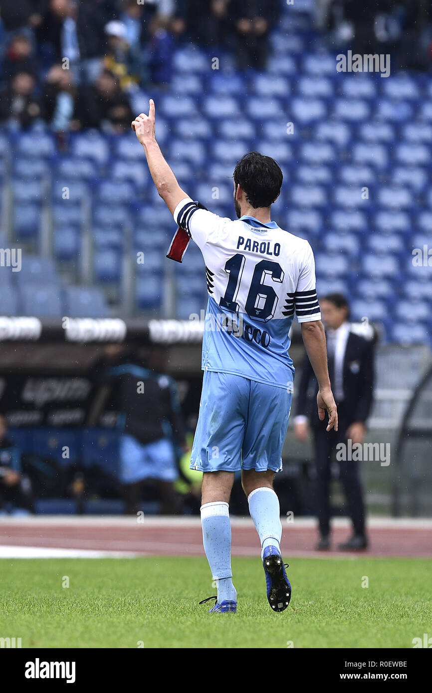 Roma, Italia. 4 Nov 2018. Marco Parolo del Lazio festeggia il quarto punteggio obiettivo durante la Serie A match tra Lazio e Spal presso lo Stadio Olimpico di Roma il 4 novembre 2018. Foto di Giuseppe mafia. Credit: UK Sports Pics Ltd/Alamy Live News Foto Stock