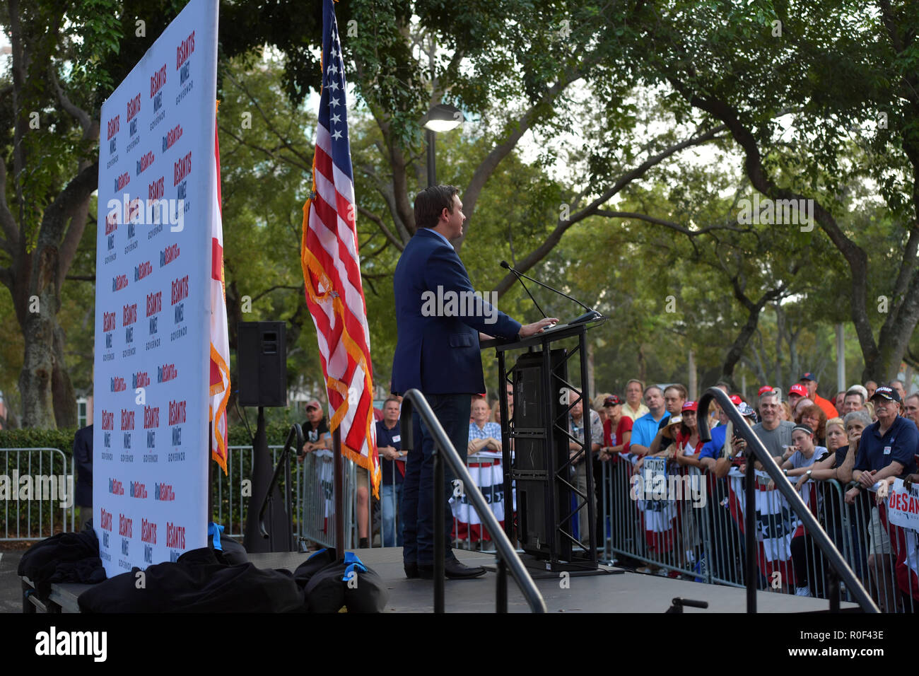 BOCA Raton, FL - novembre 04: Ron DeSantis, Rudy Giuliani e Procuratore generale Pam Bondi in Boca Raton il 4 novembre 2018 in Boca Raton, Florida. Persone: Ron DeSantis Foto Stock