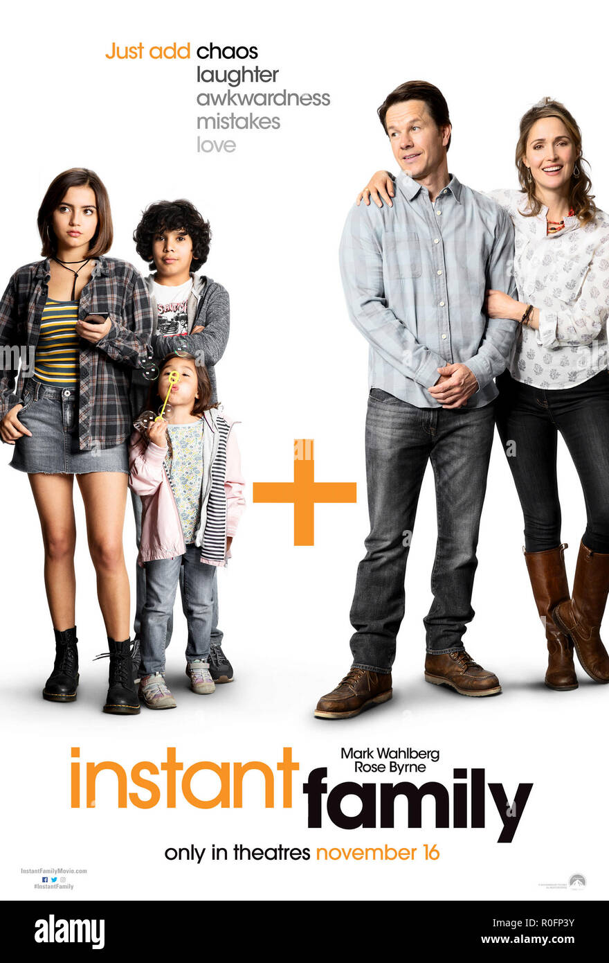 Instant Famiglia (2018) la Paramount Pictures. Tutti i diritti riservati. Poster Foto Stock