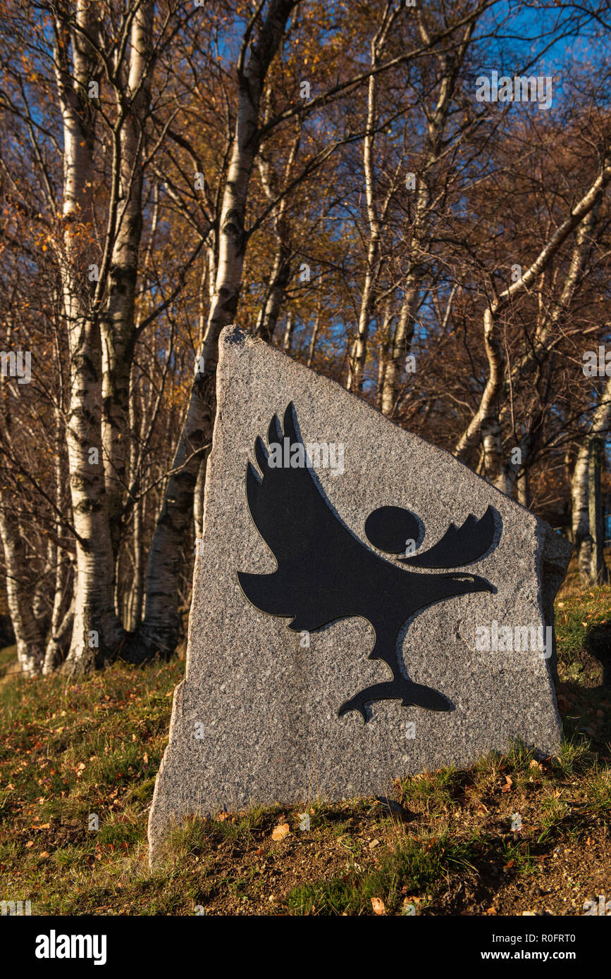 Cairngorms National Park marcatore di entrata di pietra, Glen Esk, Angus, Scozia. Foto Stock