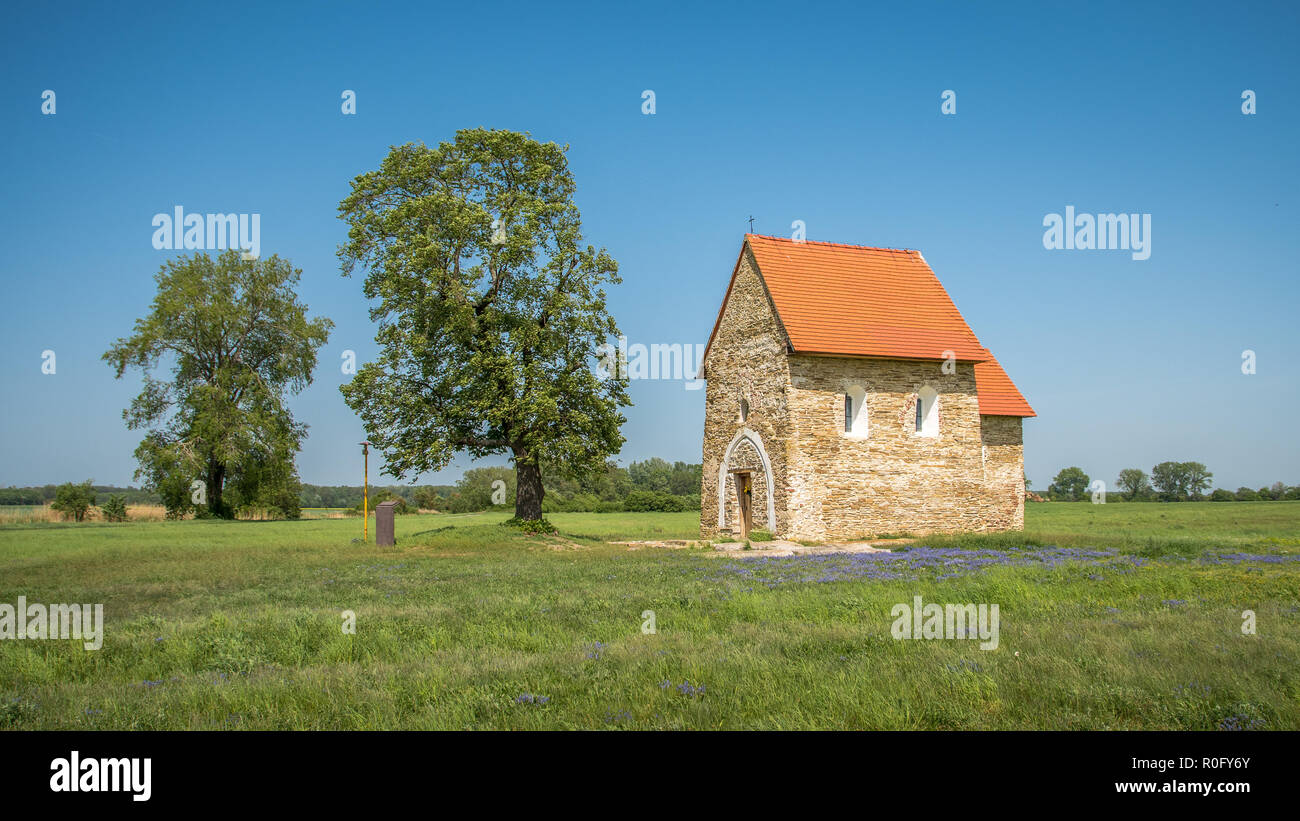 Chiesa di Santa Margherita di Antiochia, vicino Kopcany, Slovacchia, è uno dei ancora in piedi chiese per le quali la maggiore origine Moravo è considerato. Foto Stock