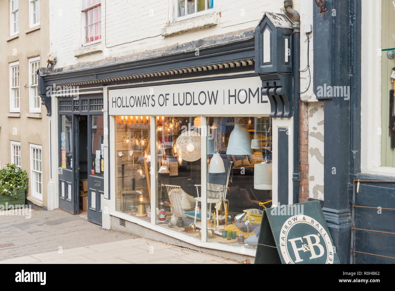 Famoso Holloways di Ludlow periodo house e homewards shop a Ludlow, Shropshire Foto Stock