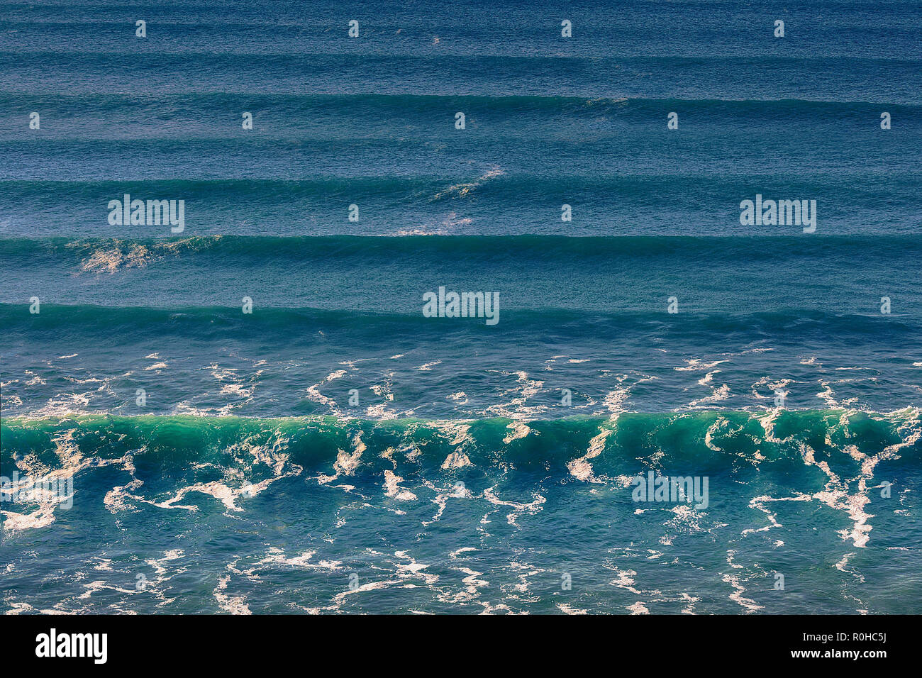 Seascape con onde sull'oceano Foto Stock