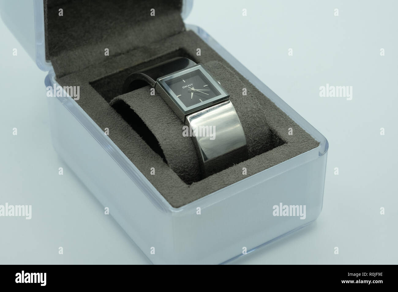 DKNY orologio da polso nella casella Foto Stock