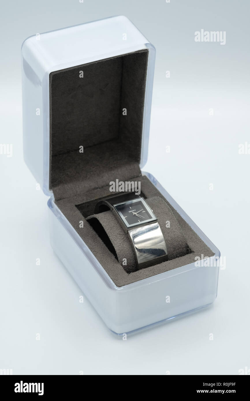 DKNY orologio da polso nella casella Foto Stock
