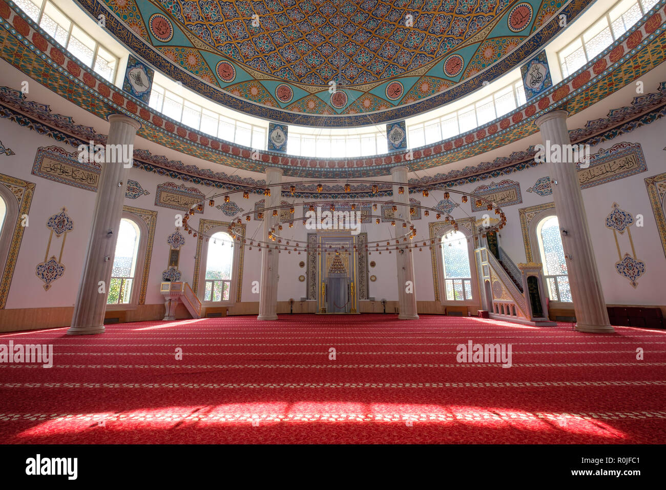 Huzur Cami Moschea Islamica a Kemer, provincia di Antalya, Turchia Foto Stock