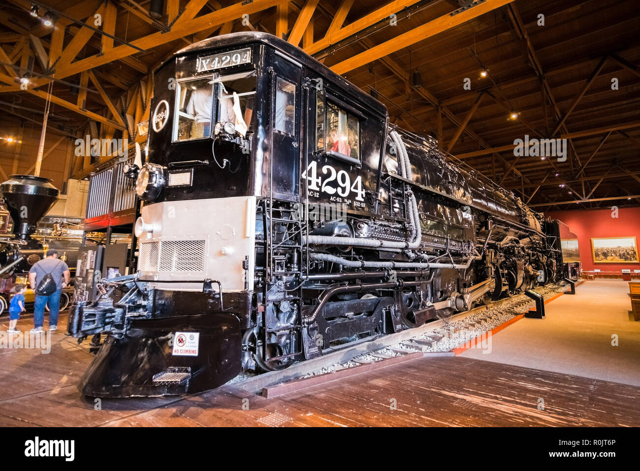 Settembre 22, 2018 a Sacramento / CA / STATI UNITI D'AMERICA - locomotiva storica visualizzato presso la California State Railroad Museum Foto Stock