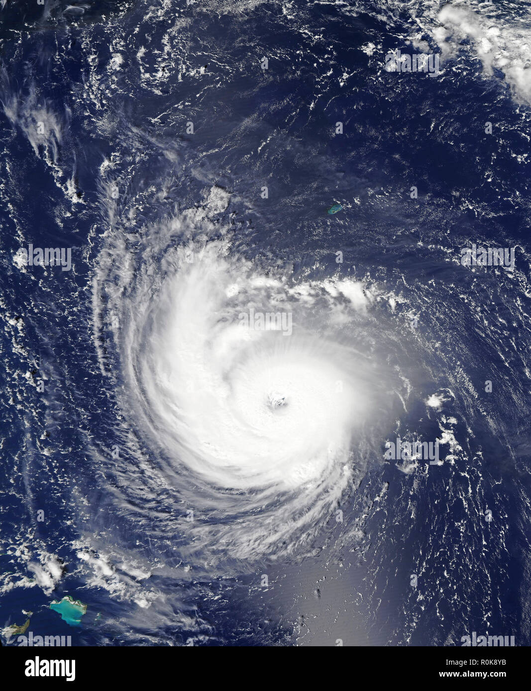 In colore naturale immagine dell uragano Florence nell'Oceano Atlantico. Foto Stock