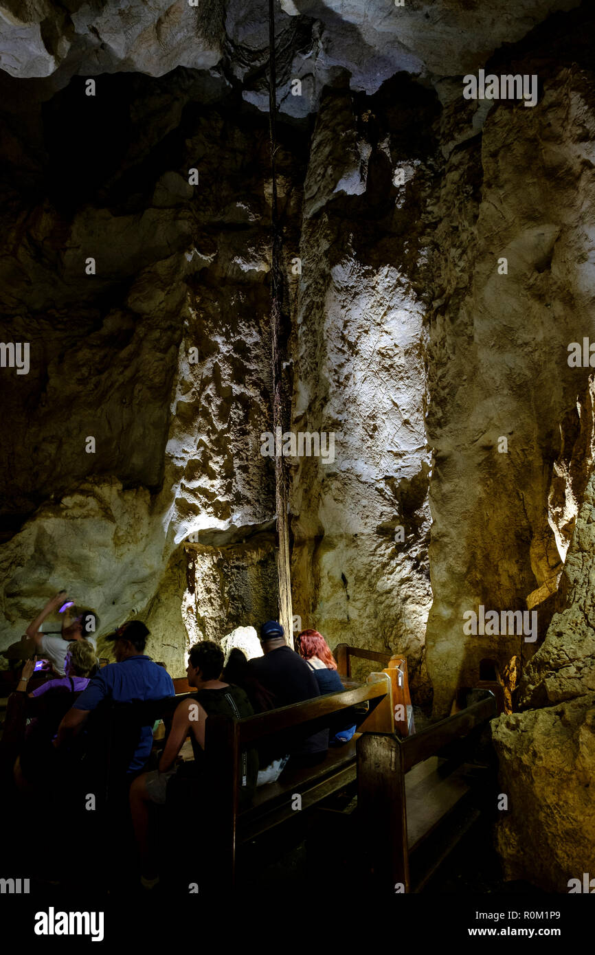 In Capricorno Grotte - Cattedrale gita della caverna Foto Stock