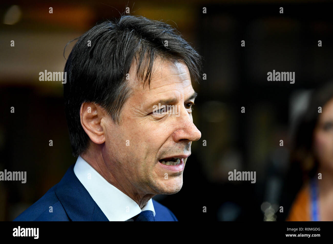 Bruxelles, Belgio, Belgio. Xvii oct, 2018. Il primo ministro dell'Italia, Giuseppe Conte di dichiarare in occasione del Consiglio europeo di Bruxelles, Belgio Credito: Riccardo Pareggiani/ZUMA filo/Alamy Live News Foto Stock