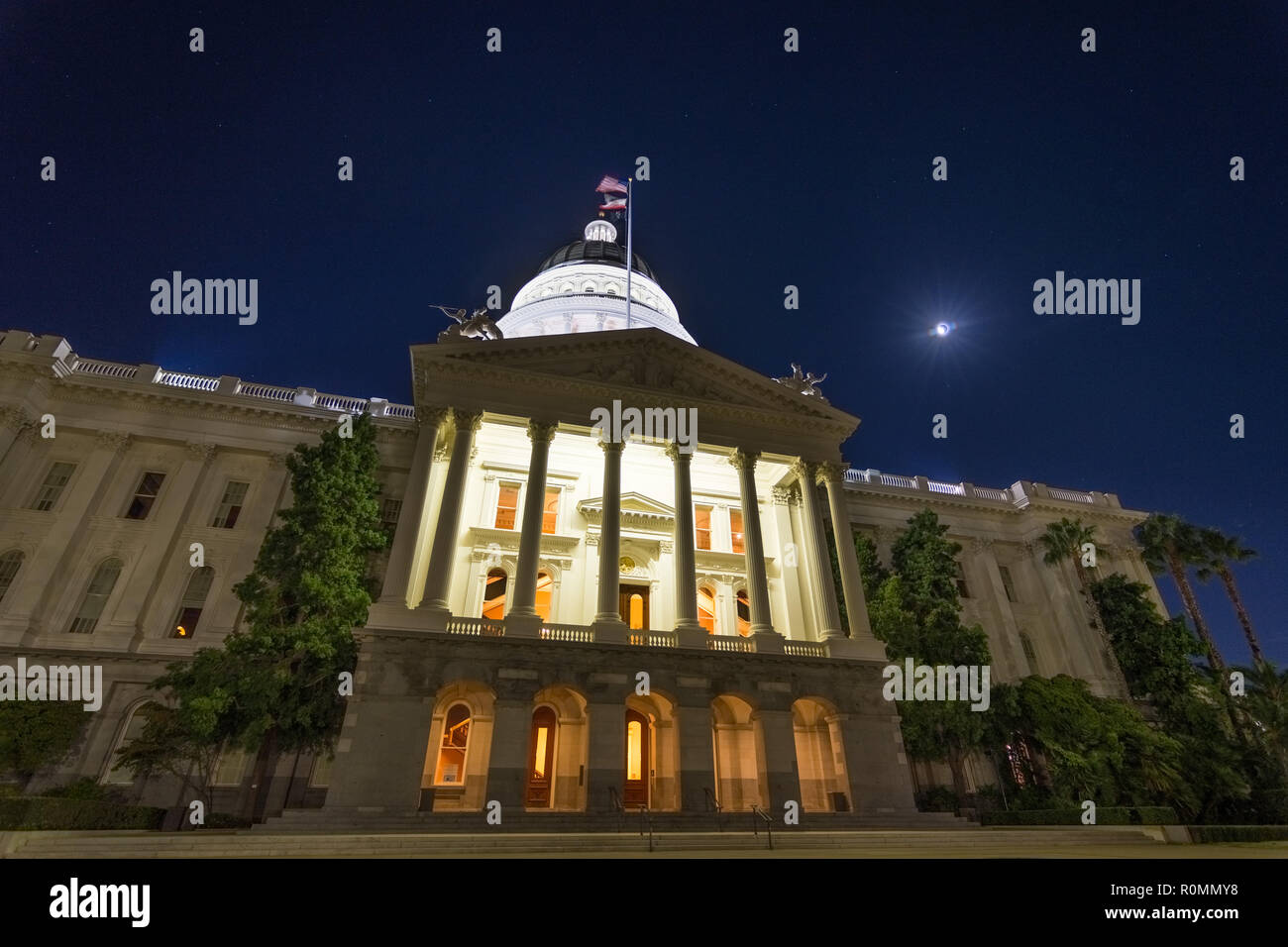 California State Capitol Building, Sacramento, California; vista notturna Foto Stock