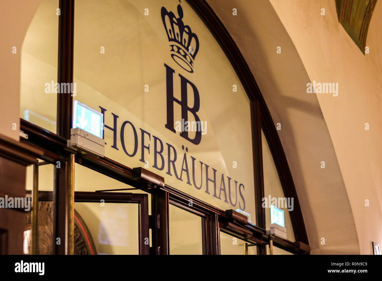 Ingresso hofbrauhaus, famosa birreria, Monaco, Monaco, Germania, birra brew house Foto Stock