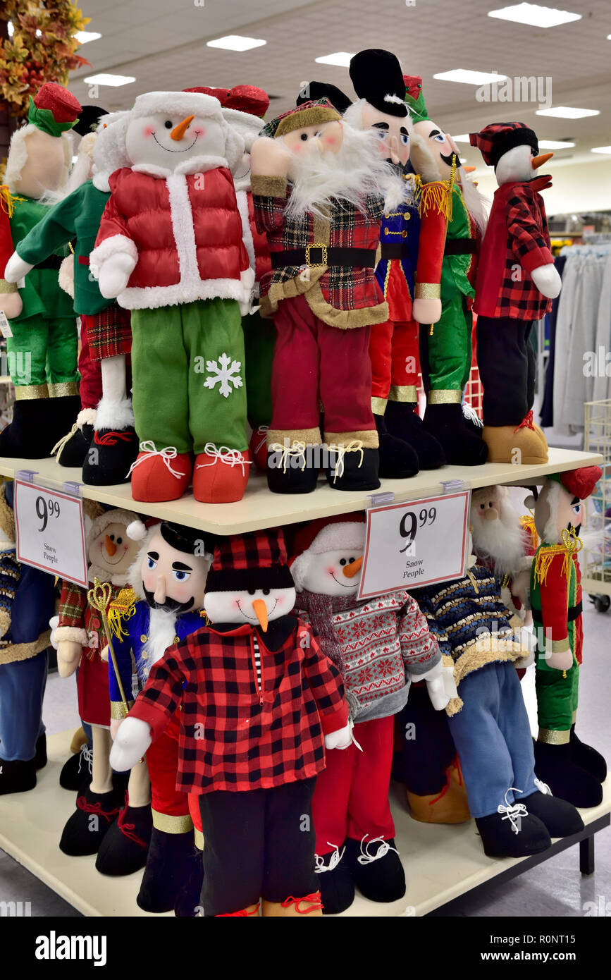 Nel display del negozio di pupazzo di carrelli in inverno decorazioni stagionali, Massachusetts, STATI UNITI D'AMERICA Foto Stock