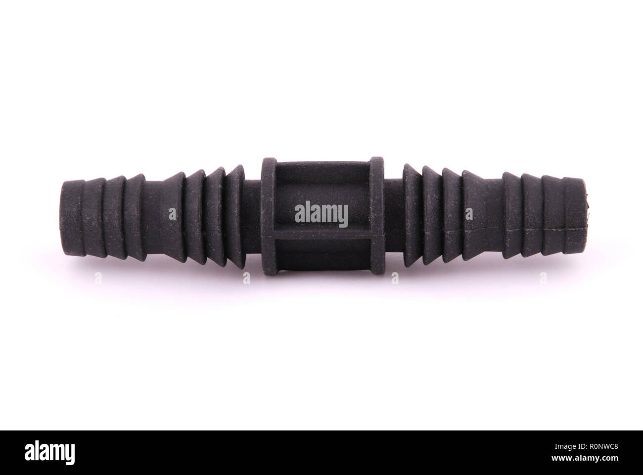 Il collegamento per tubo flessibile o gli adattatori su sfondo bianco Foto Stock