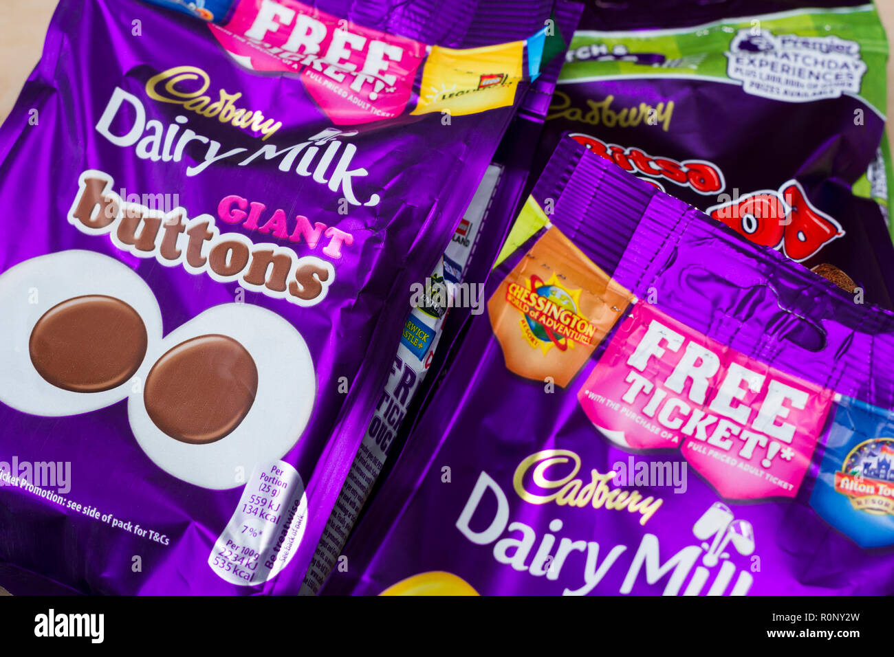 Cioccolato Cadbury sacche di condivisione closeup, Regno Unito Foto Stock