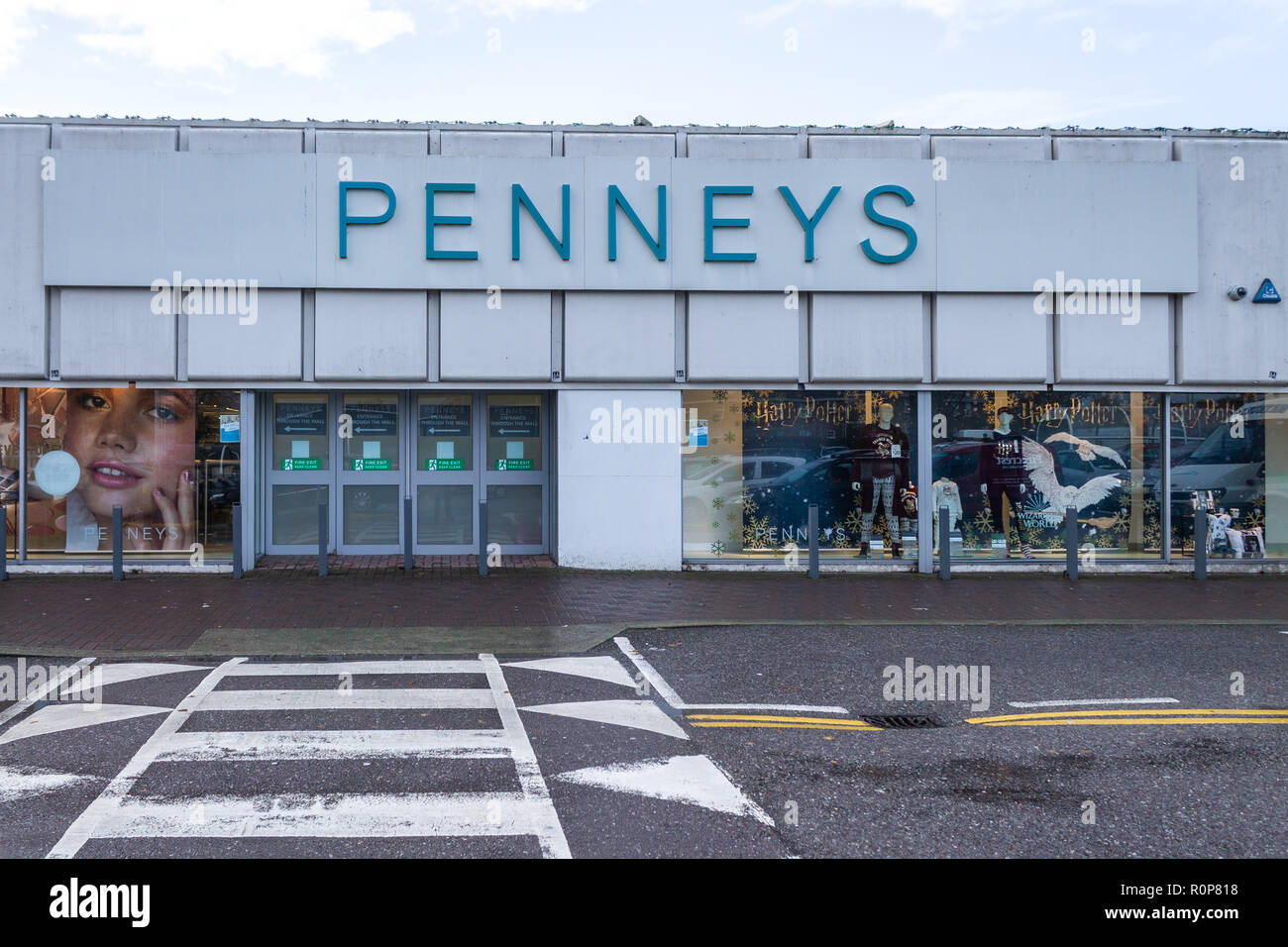 La Penneys logo sul pennys negozio di fronte a Cork in Irlanda Foto Stock