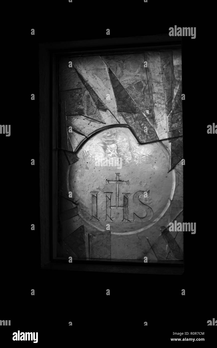 Sant Ignazio Chiesa architettura interni con close-up di vetrata retroilluminati. Foto Stock