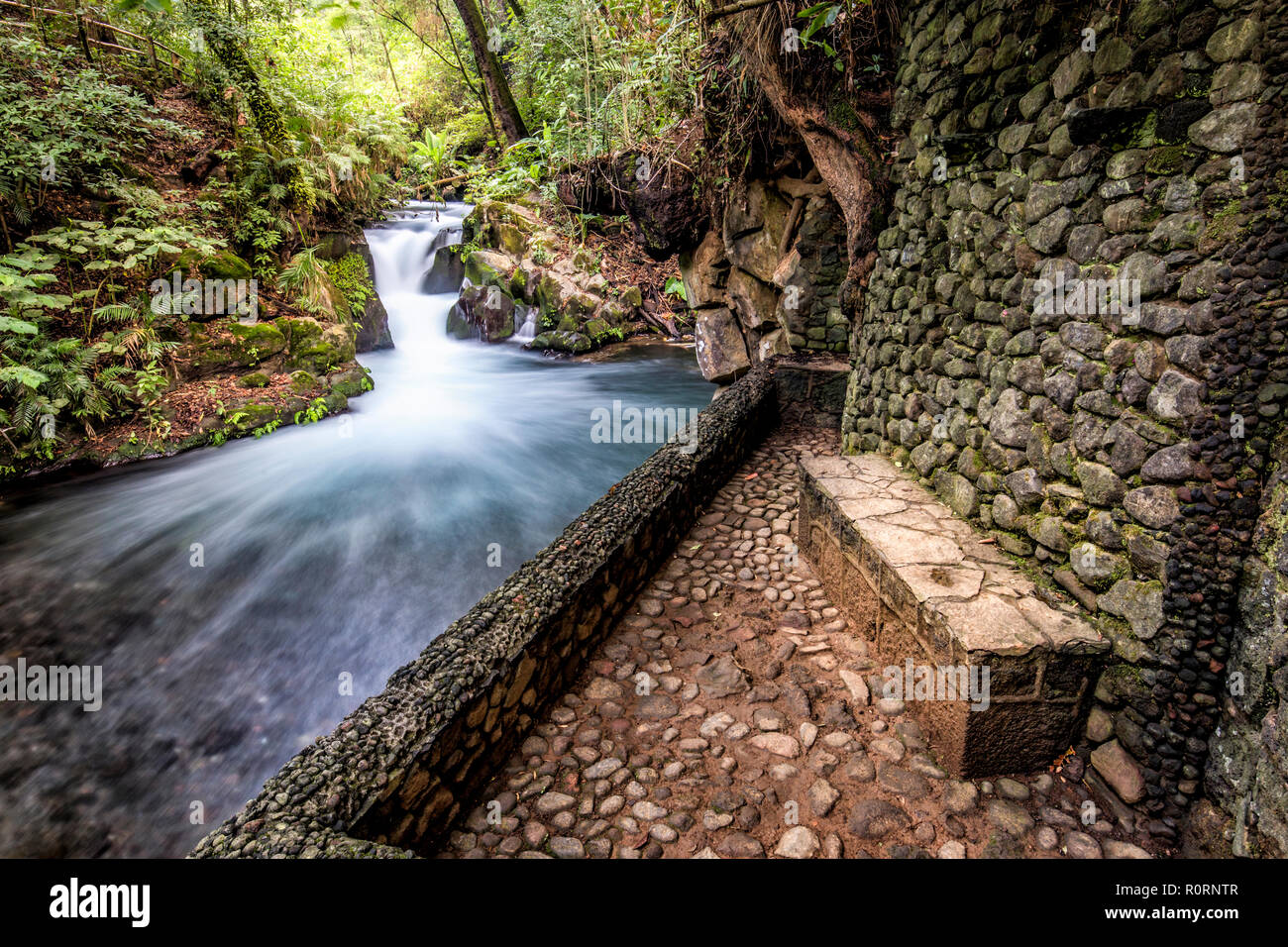 Poeta's corner in Barranca de Cupatitzio Parco Nazionale in Uruapan, Michoacan, Messico. Foto Stock