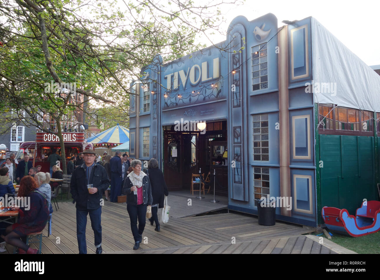 Nostalgico Jugendstil spiegeltent a Brighton Fringe Festival Brighton Regno Unito Foto Stock