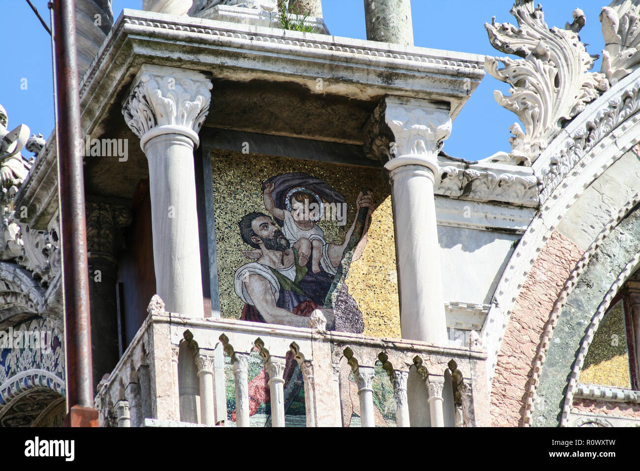 Venezia, Basilica di San Marco, facciata laterale verso il palazzo ducale Foto Stock