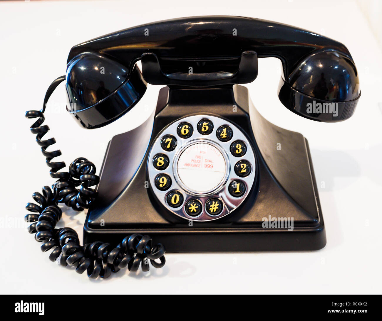 Vecchio telefono nero Foto Stock