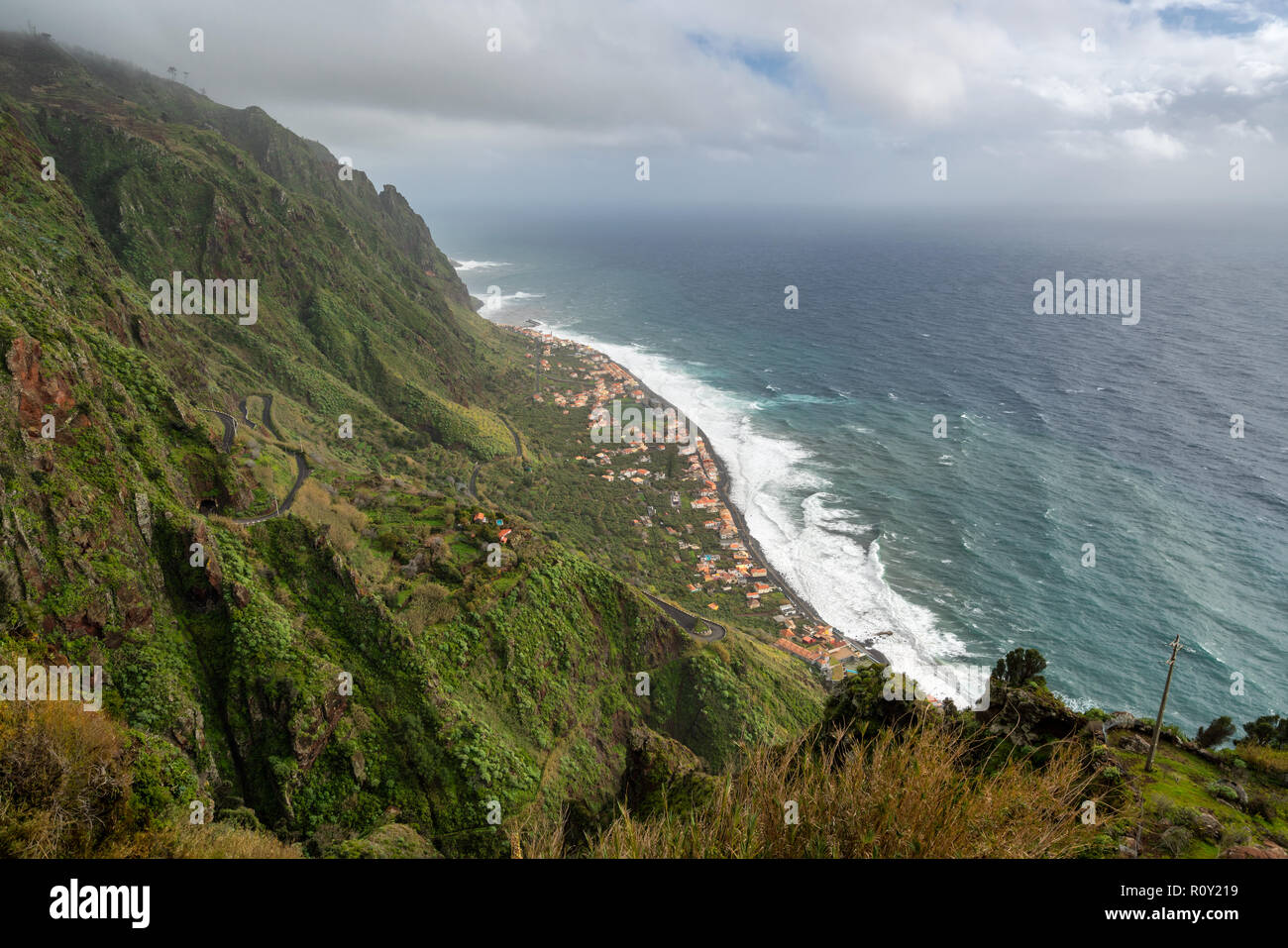 Vista aerea di Paul do Mar da Faja da Ovelha a Madera Foto Stock