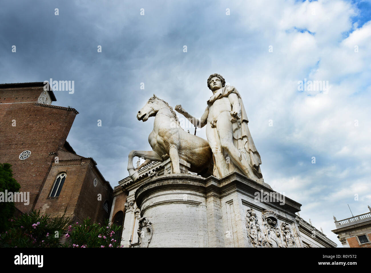 Statua di Dioscuri, Cordonata scalinata, Campidoglio, Roma. Foto Stock