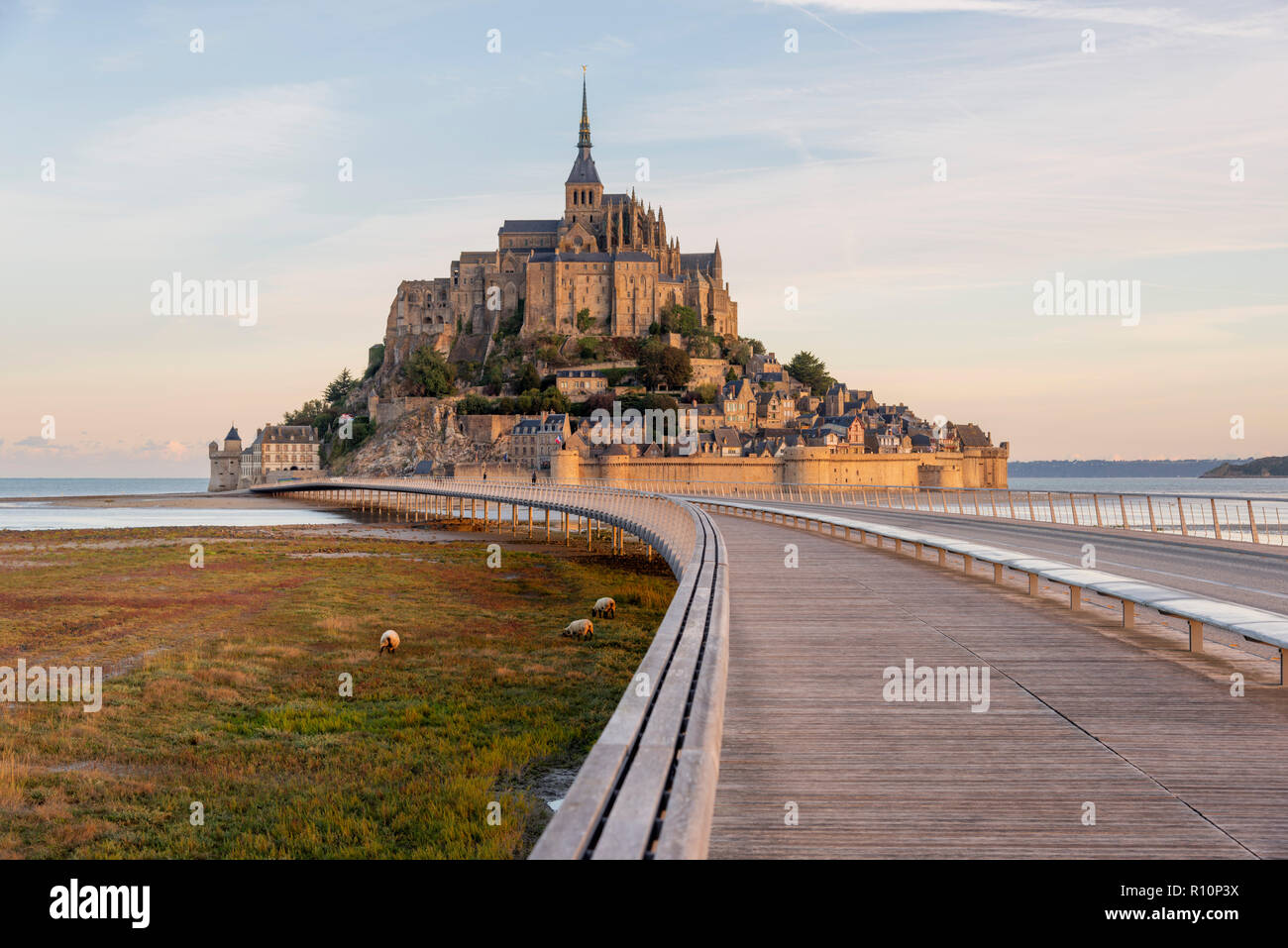 Mont sain michel immagini e fotografie stock ad alta risoluzione - Alamy