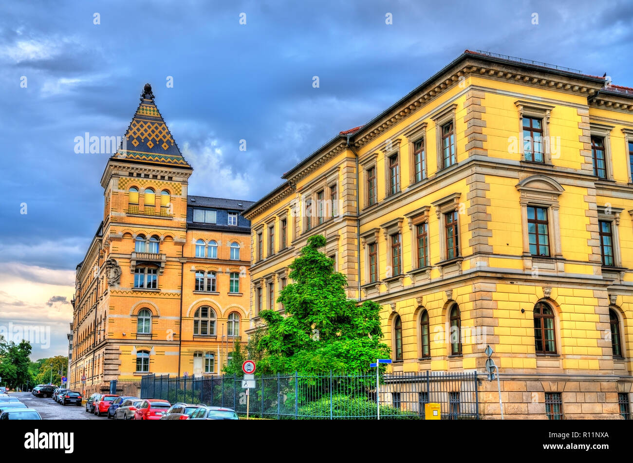 Edifici amministrativi nel centro della città di Lipsia, Germania Foto Stock