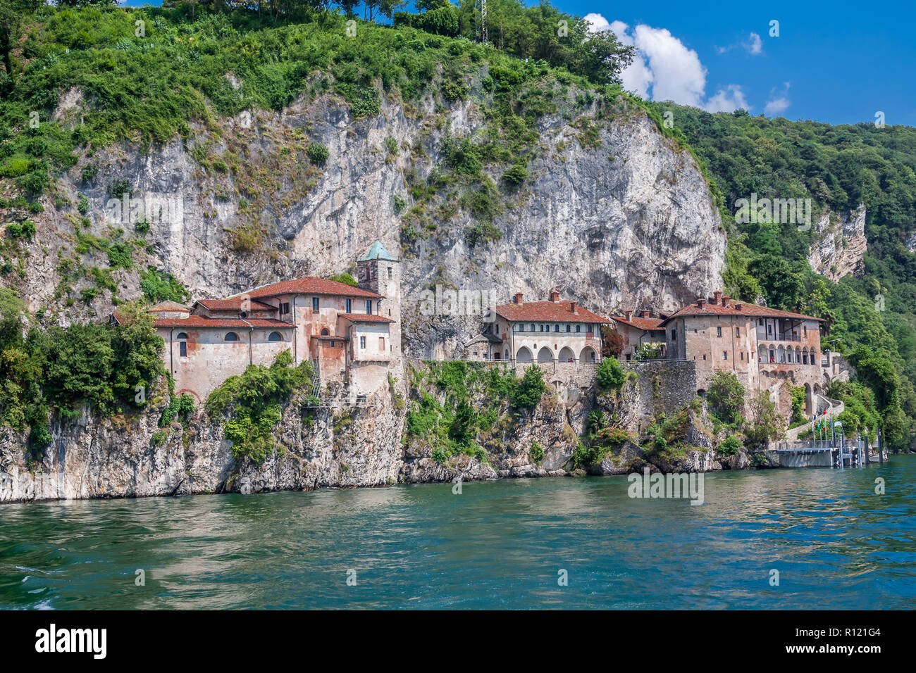 Santa Caterina, un monastero che si affaccia sul Lago Maggiore,in Lombardia, Italia. Foto Stock