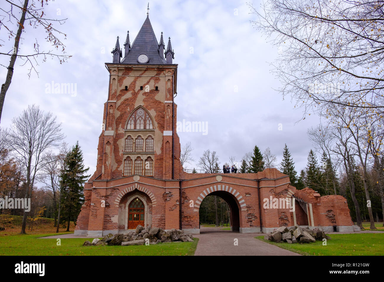 Chapelle torre nel Parco Alexander in Tsarskoe Selo, Pushkin, costruito nel 1825-1888 Foto Stock