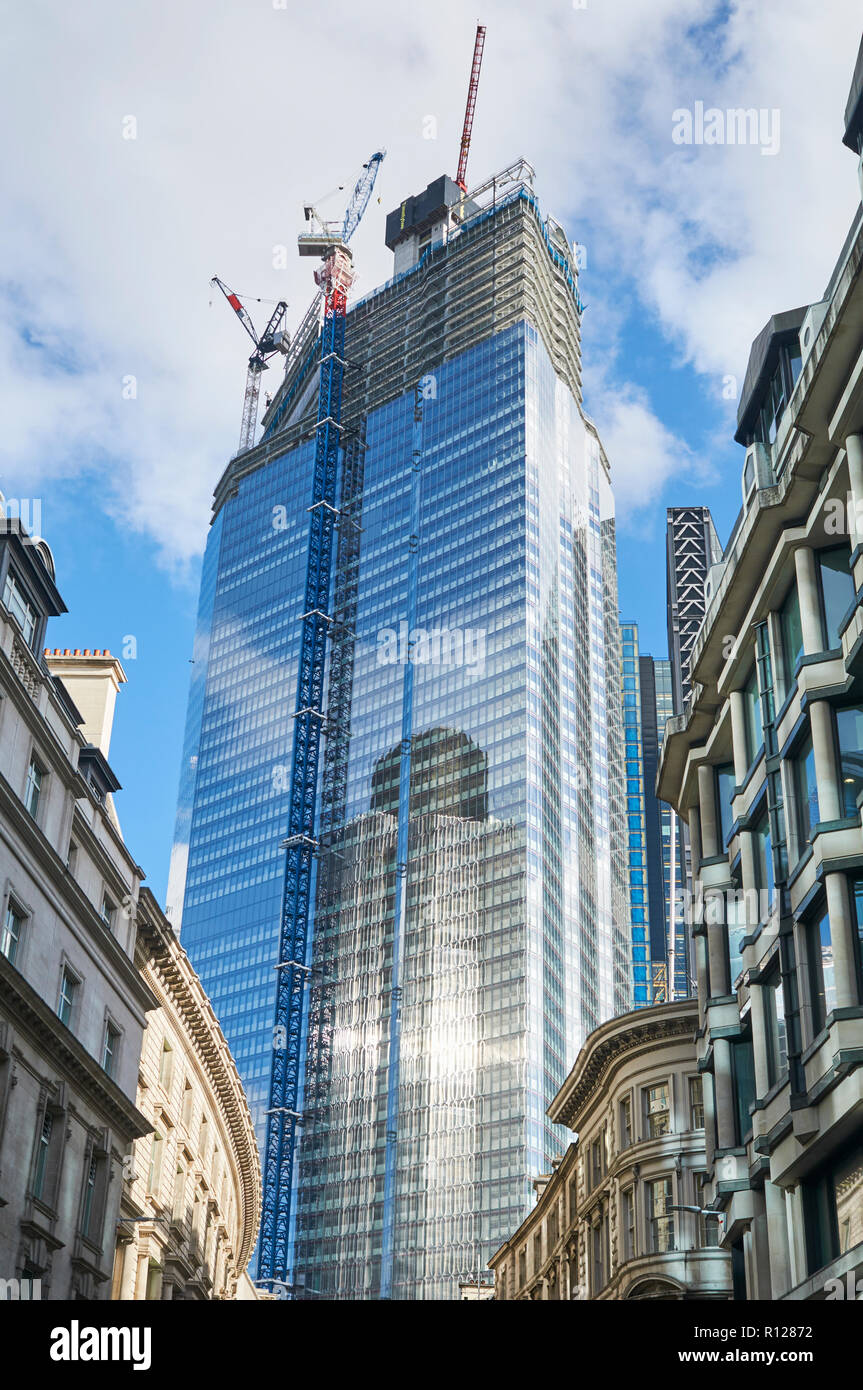 Il nuovo ventidue torre in Bishopsgate in costruzione, visto dalla banca nella city di Londra, Regno Unito Foto Stock