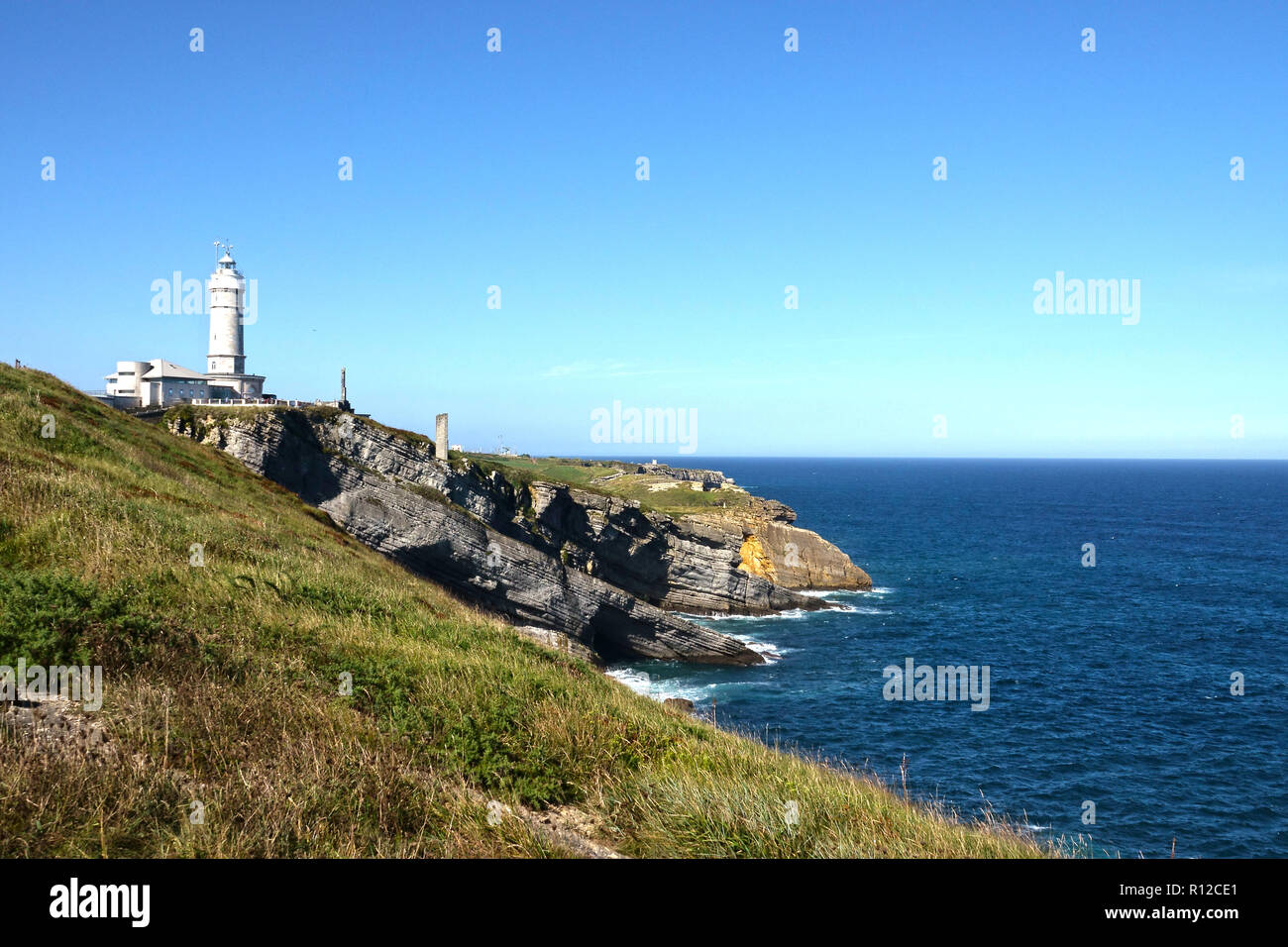 Settembre,2018. Santander, Cantabria, Spagna il Cabo Mayor e il faro a Nord di Santander. Foto Stock