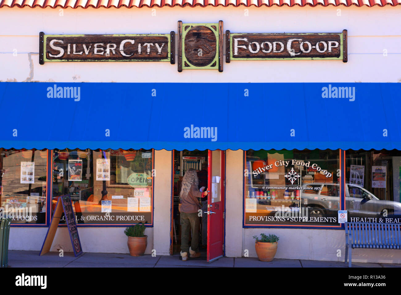 Fuori il cibo Co-Op store su N Bullard Street nel centro di Silver City NM Foto Stock