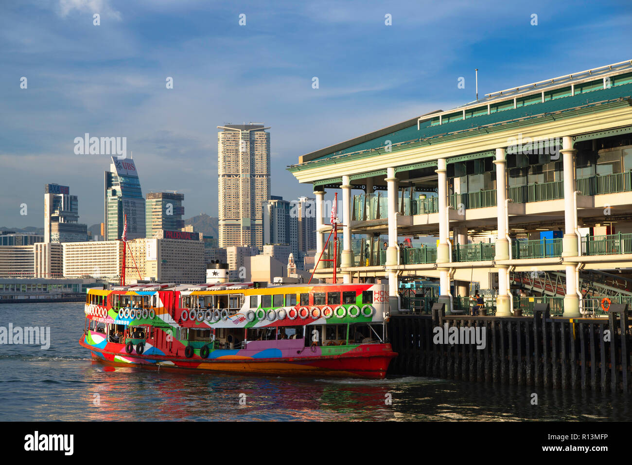 Il Traghetto Star presso il molo centrale, Isola di Hong Kong, Hong Kong Foto Stock