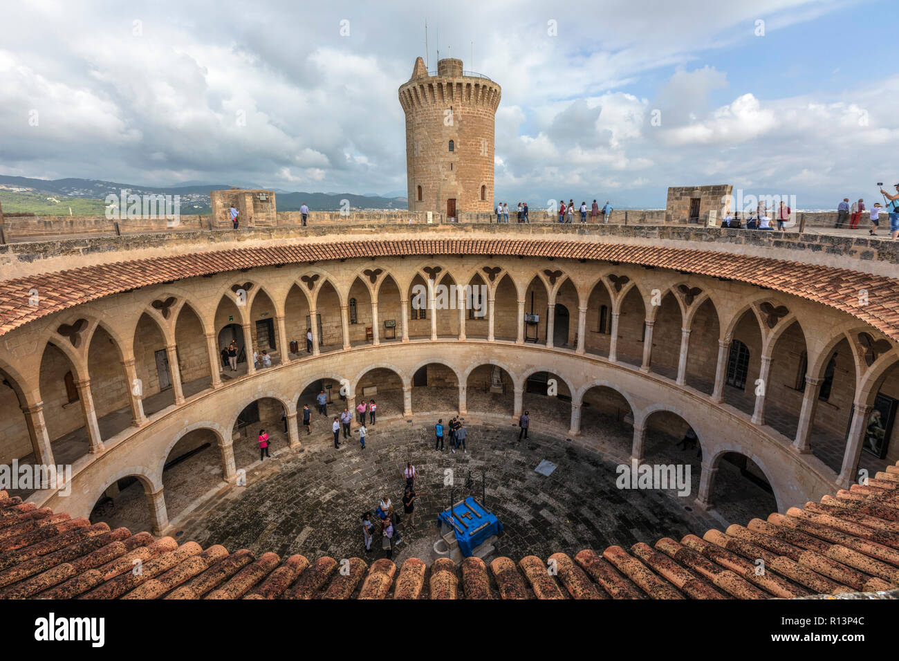 Il castello di Bellver, Maiorca, isole Baleari, Spagna, Europa Foto Stock