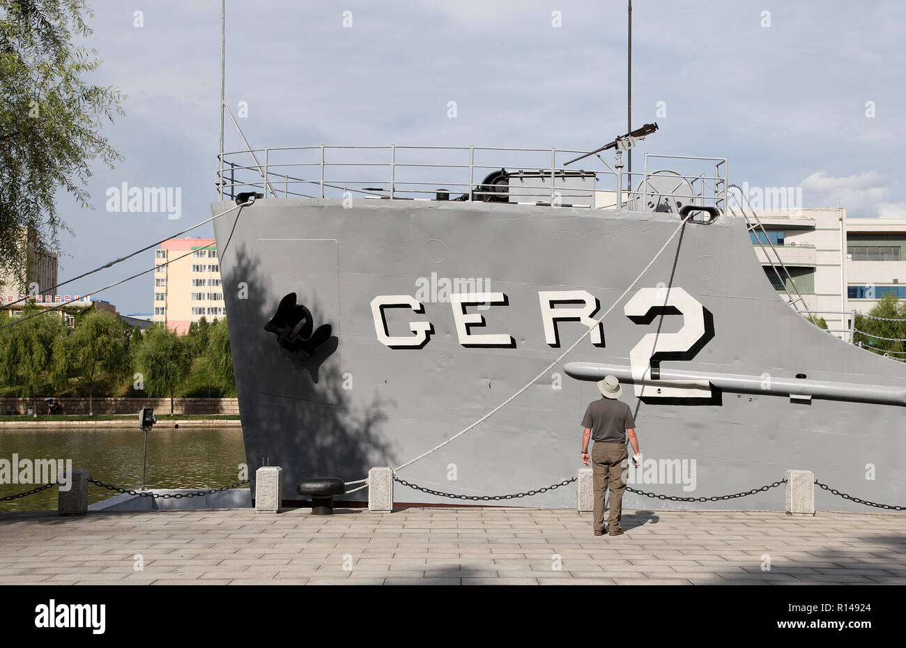 USS Pueblo ancorato sul fiume Potong presso la vittoriosa guerra Museum di Pyongyang Foto Stock