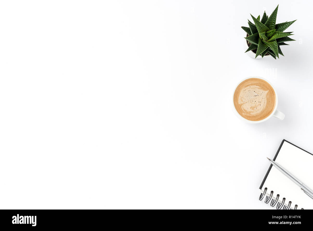 Ufficio o gli accessori business su sfondo bianco Foto Stock