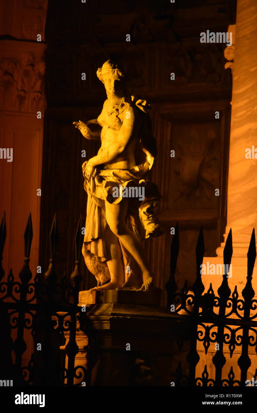 La statua della dea all'ingresso dell'Arsenale di Venezia Foto Stock