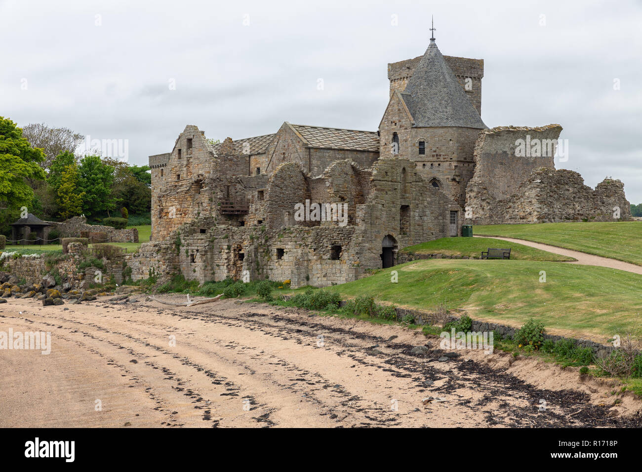 Abbey a Inchcolm isola in Scottish Firth of Forth Foto Stock