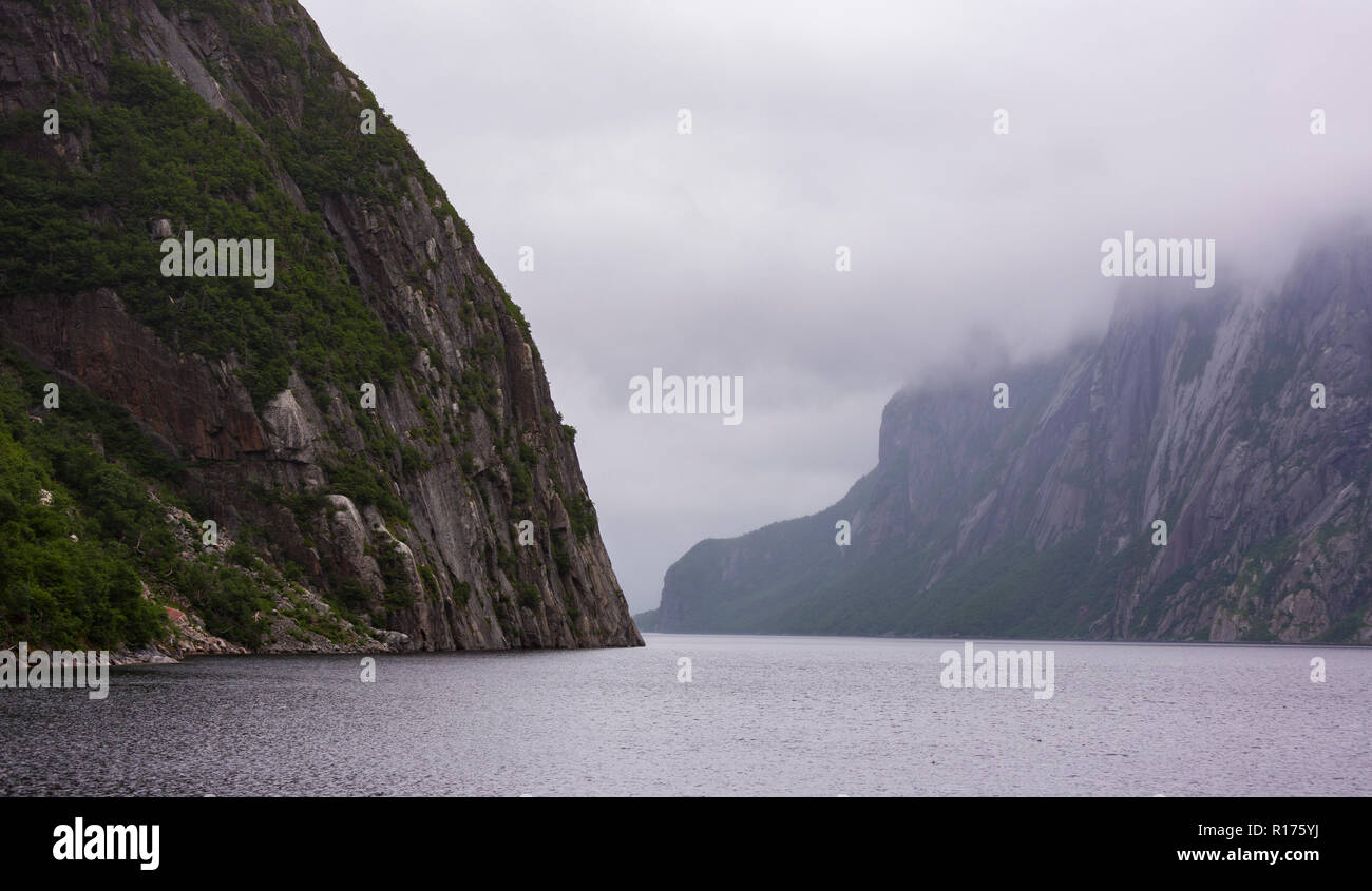 ROCKY Harbour, Terranova, CANADA - Western Brook laghetto, nel Parco Nazionale Gros Morne. Foto Stock