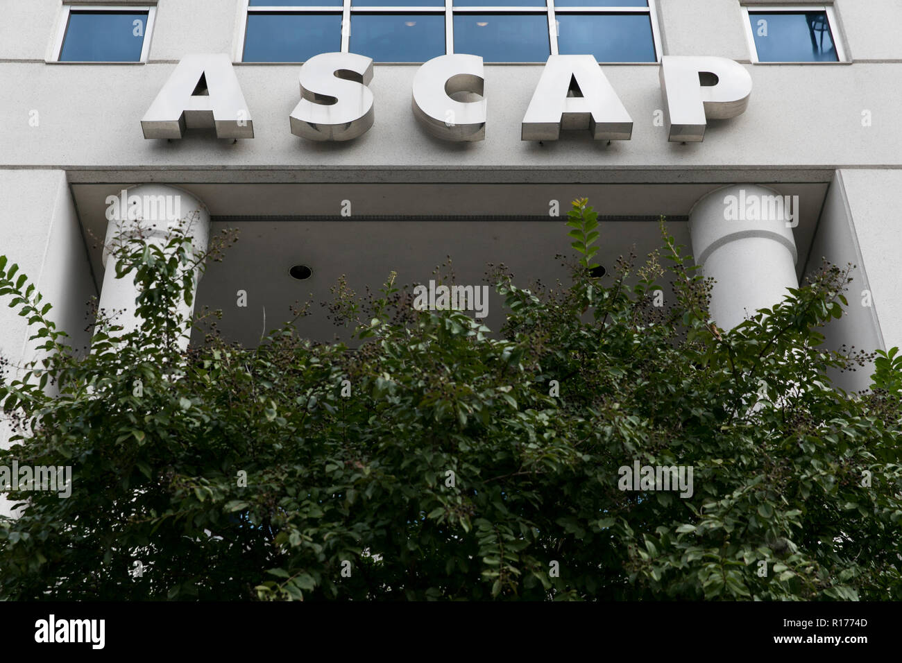 Un segno del logo al di fuori di una struttura occupata dalla società americana di compositori, autori ed editori (ASCAP) a Nashville, nel Tennessee, il 9 ottobre Foto Stock