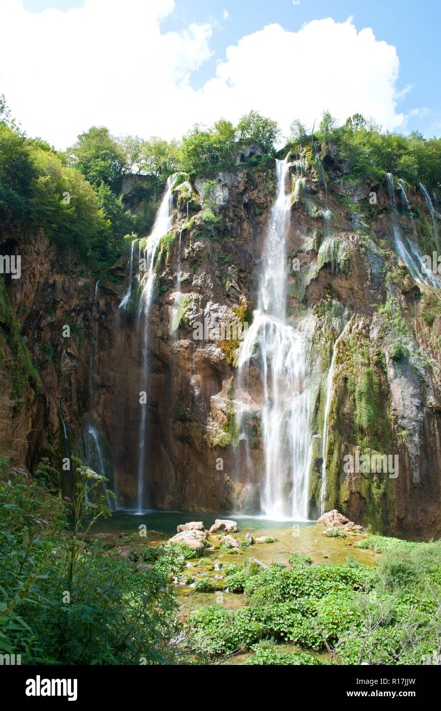Veliki slap cascata in estate. Il parco nazionale dei laghi di Plitvice, Croazia Foto Stock
