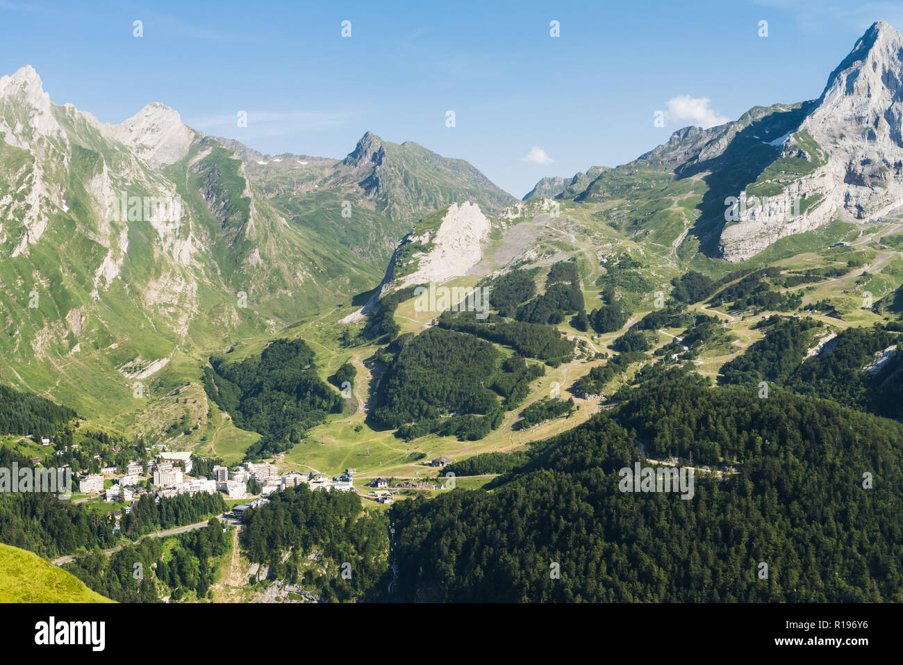 Le belle montagne dei Pirenei francesi. Foto Stock