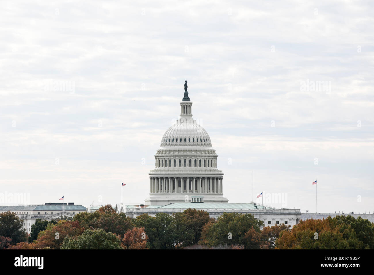 Una vista del Campidoglio degli Stati Uniti Building a Washington D.C. il 7 novembre 2018. Foto Stock