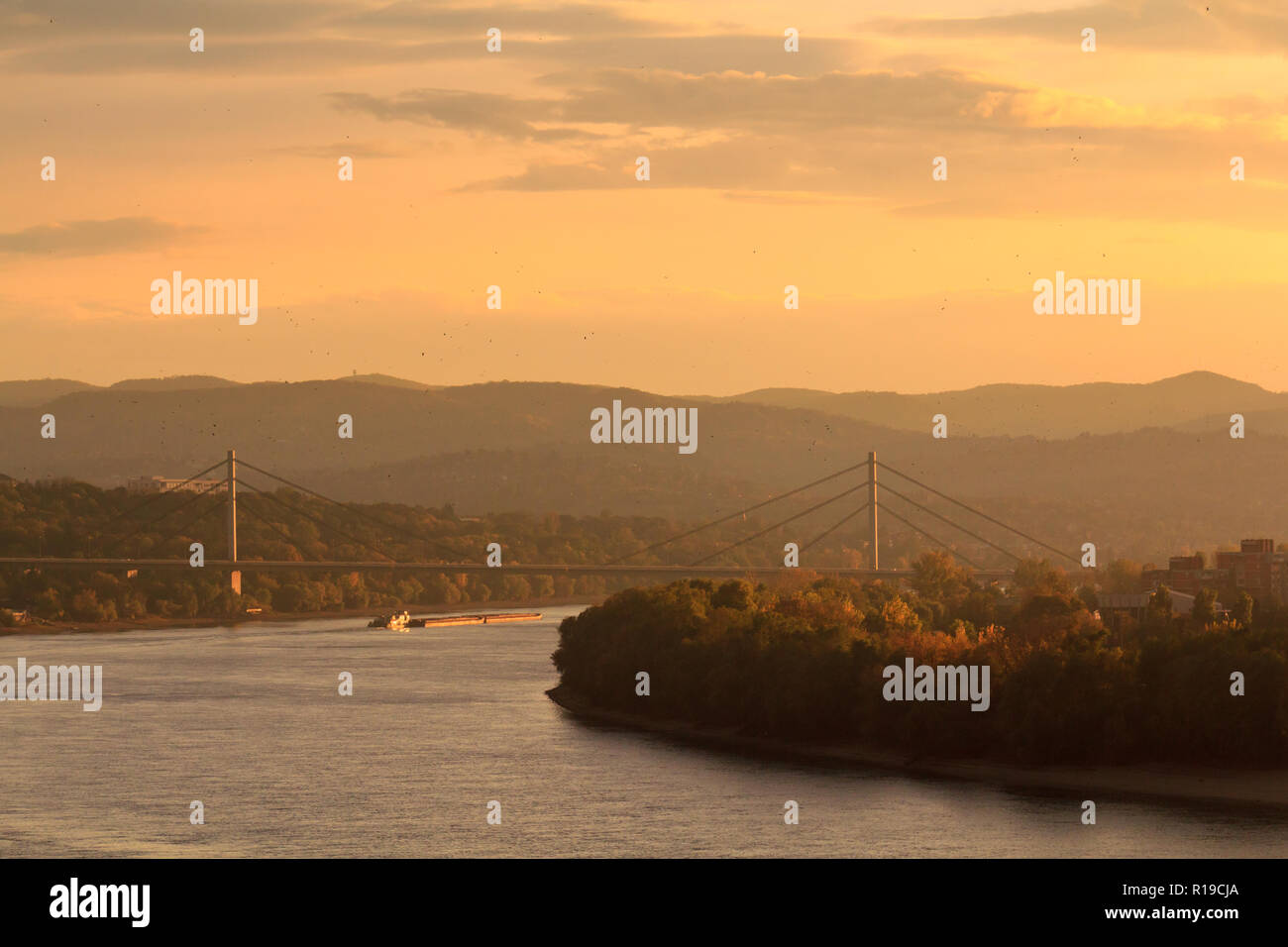 Autunno a Novi Sad visto dalla rocca Foto Stock