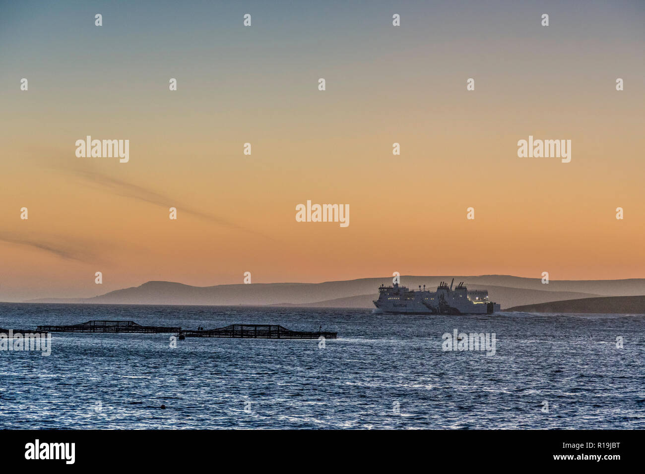 Northlink ferry in Scapa Flow, orkney Foto Stock